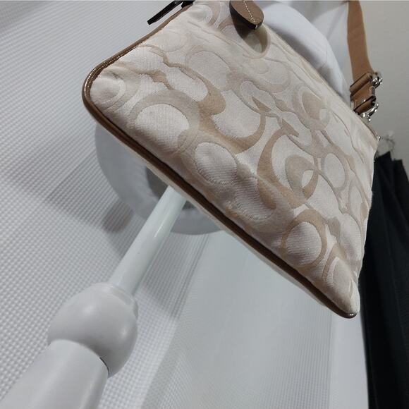 COACH! CREAM & TAUPE BROWN/TAN LOGO FABRIC CROSSBODY, MINI ZIPPER PURSE! - Picture 10 of 13